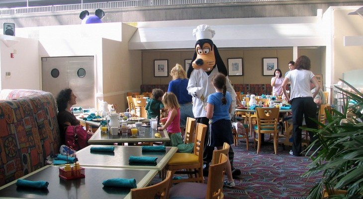dining contemporary resort chef mickeys dining contemporary resort chef mickeys