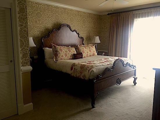 Boardwalk Inn Sonora Suite master bedroom 1.jpg