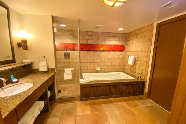 3-bedroom Grand Villa master bath