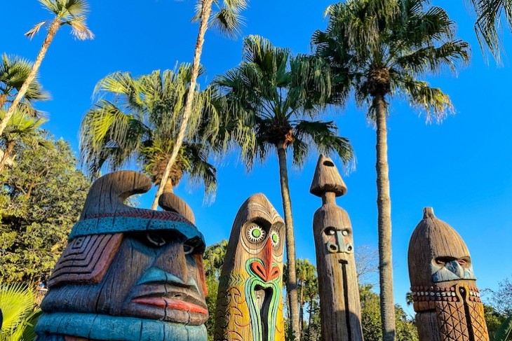 Spitting and squirting totems are great entertainment for the children.