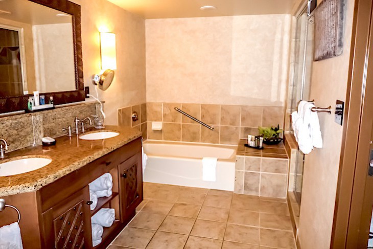 One- and Two-bedroom Suite Master Bath 