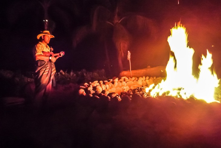 Gather 'round a traditional Hawaiian fire pit for a night of enchanting tales told by a master storyteller. 
