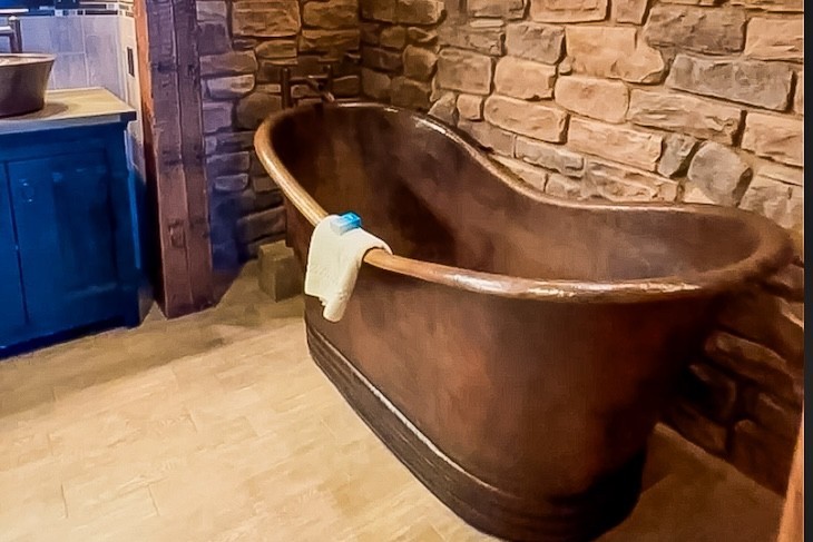 Big Thunder Suite Copper Bathtub 
