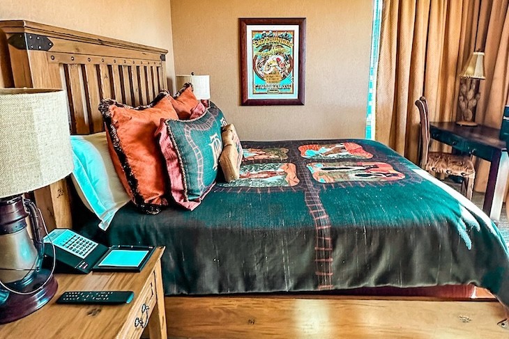 Big Thunder Suite Guest Room