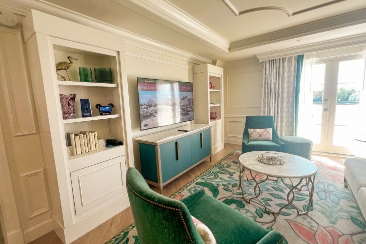 Sonora Suite living area