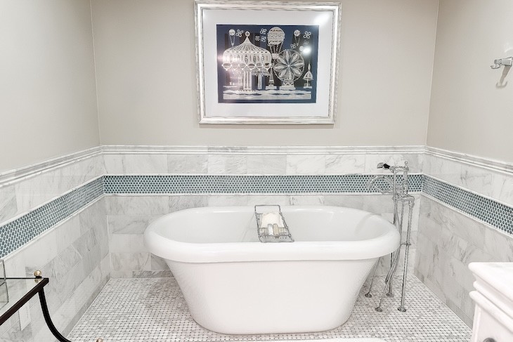 Steeplechase Suite primary bath soaking tub