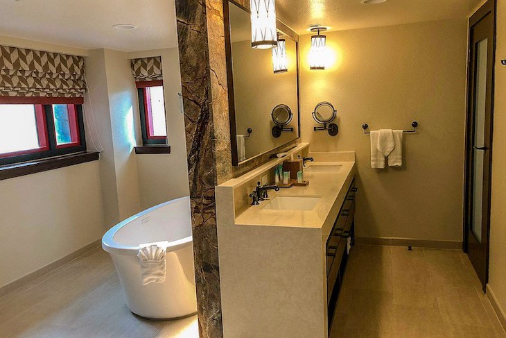 Copper Creek Grand Villa master bath