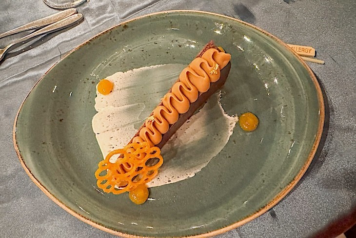 Peanut and Banana Torte