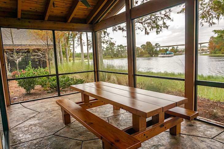 Copper Creek Cabin screened porch