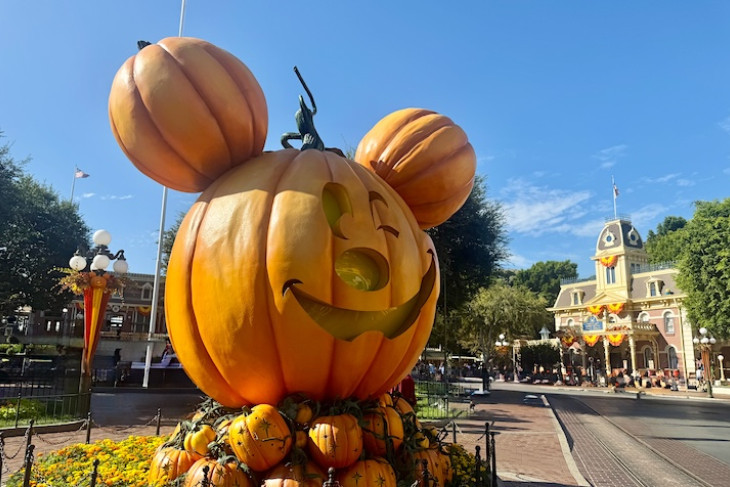 Main Street ready for Halloween