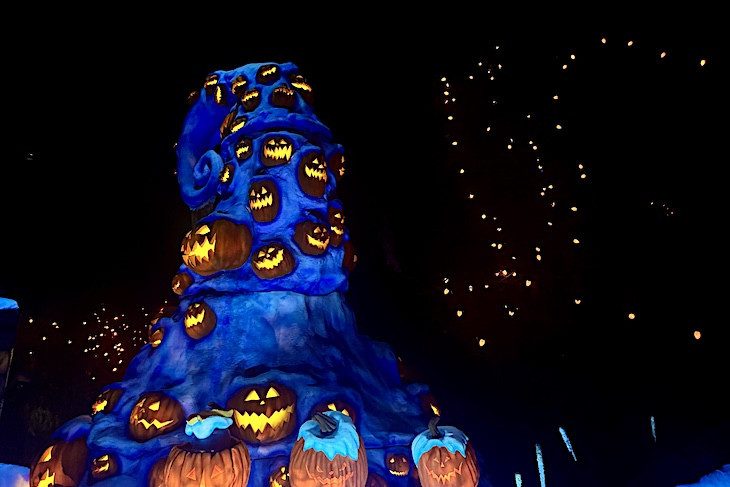 Haunted Mansion Holiday 
