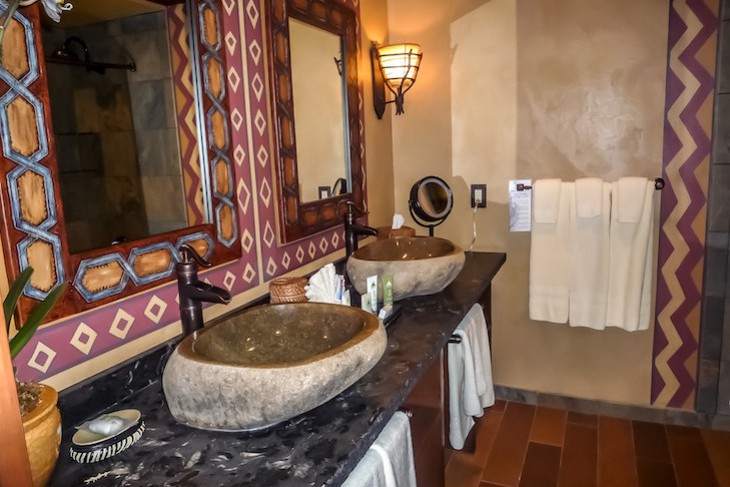 Adventureland Suite Guest Room Bath