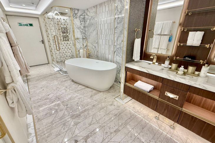 
Concierge Destiny Tower Suite primary bath #1