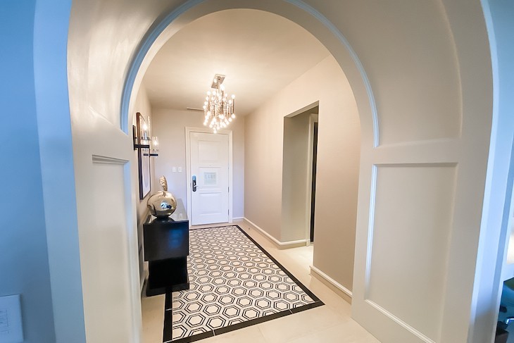 Grand Suite entry