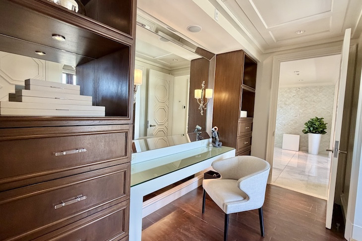 Presidential Suite vanity