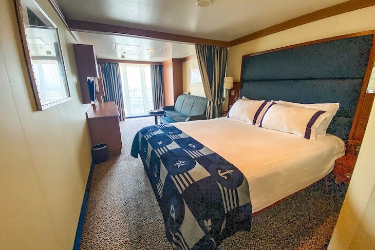 Disney Dream and Fantasy's Deluxe Family Oceanview Staterooms with Verandah 