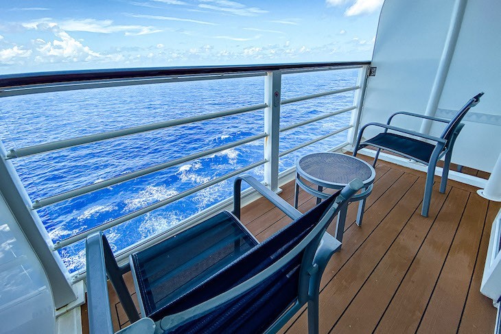 Disney Dream and Fantasy's Deluxe Family Oceanview Staterooms verandah