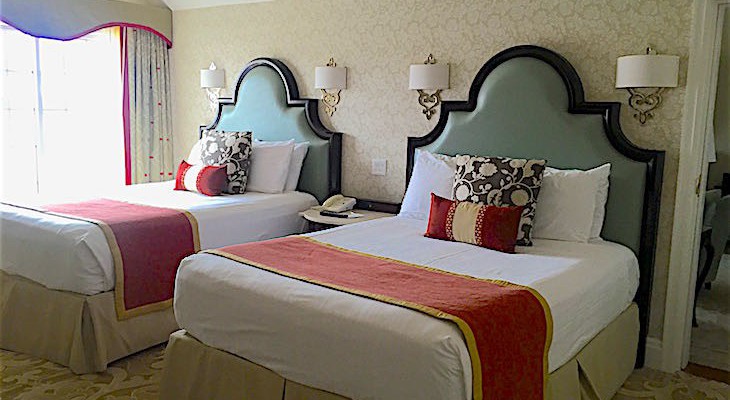 One-bedroom Outer Building Suite Master