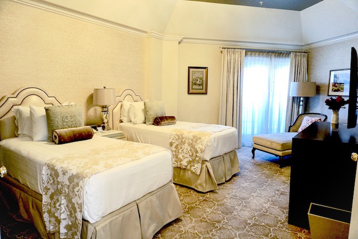 Grand Suite guest bedroom