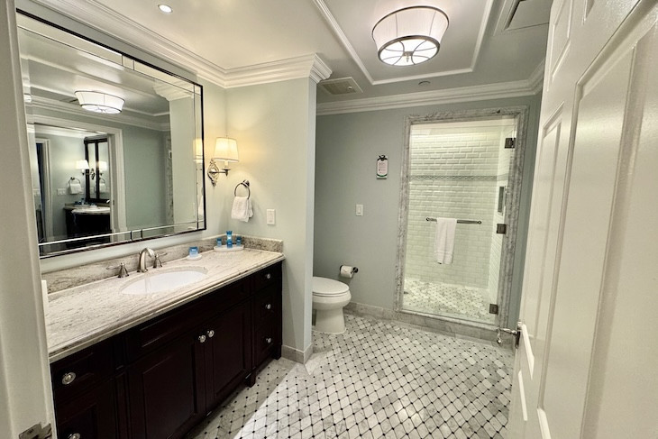 One- and Two-Bedroom Villa Bath