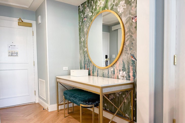 Standard guest room vanity area