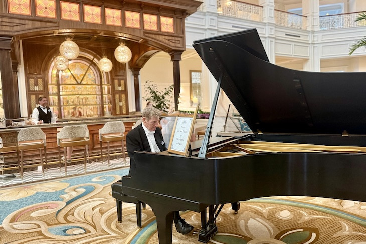 Enjoy the nightly piano music while sipping a drink in the lobby