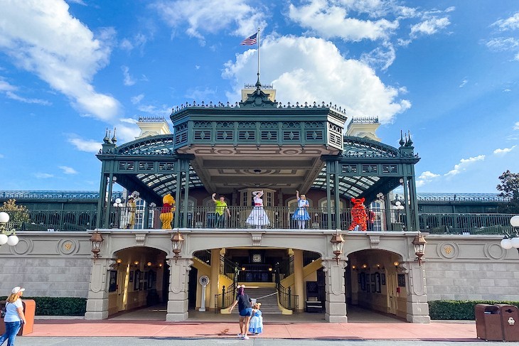 What's more fun than a bevy of Characters to greet you on Main Street U.S.A.