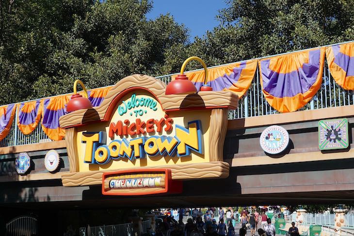 Mickey's Toontown arrival