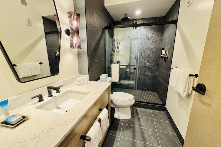 Island Tower Two-Bedroom Villa 3rd bath