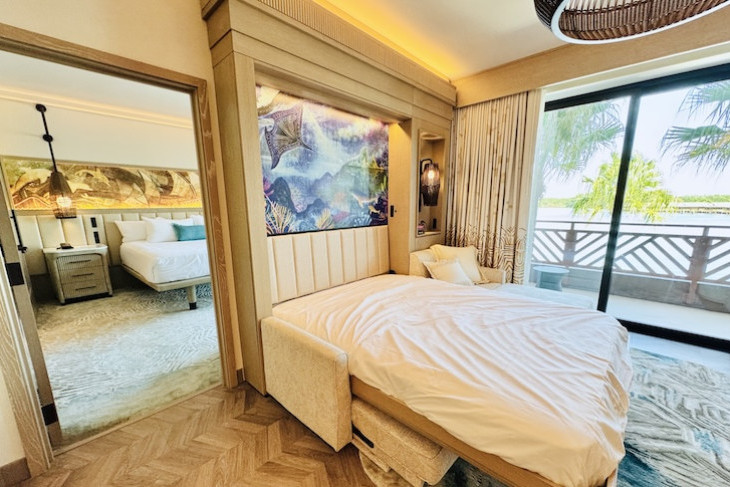 Island Tower Two-Bedroom Villa Murphy queen bed