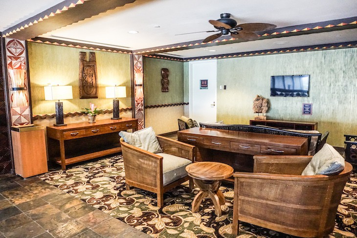 Polynesian's Royal King Kamehameha Club upstairs lounge