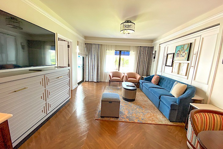 One-Bedroom villa living area 