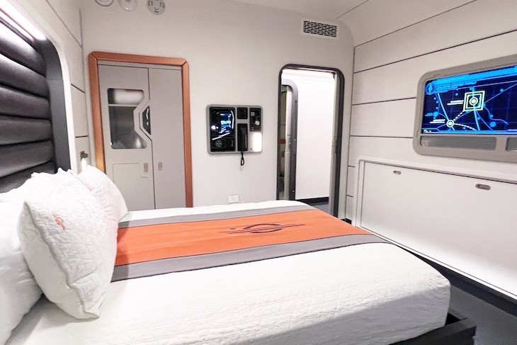 Galaxy Class Suite bedroom