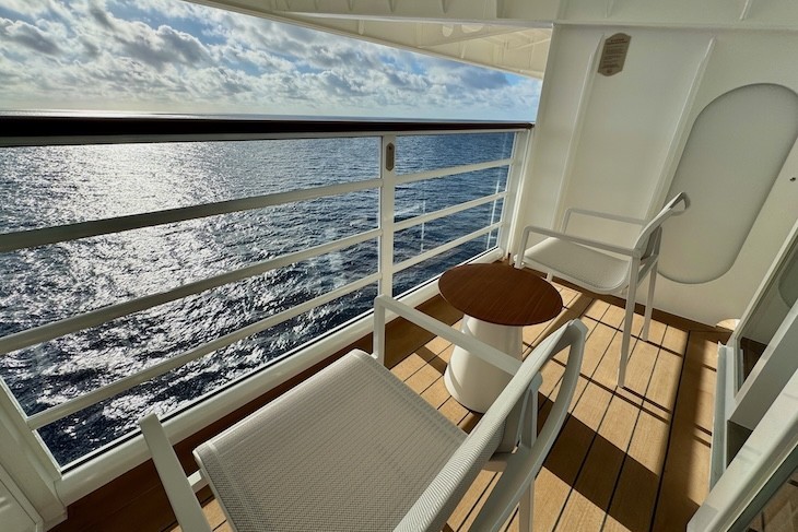 Deluxe Oceanview Stateroom with Verandah