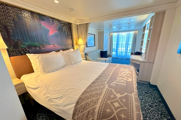 Deluxe Family Oceanview Stateroom with Verandah