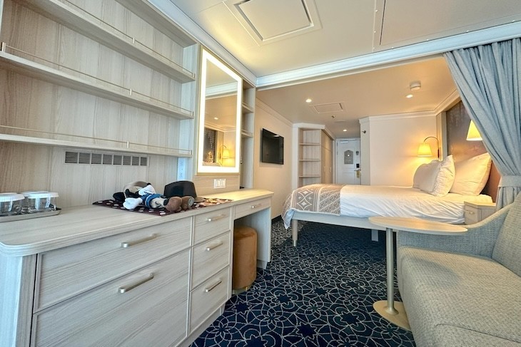 Deluxe Family Oceanview Stateroom with Verandah
