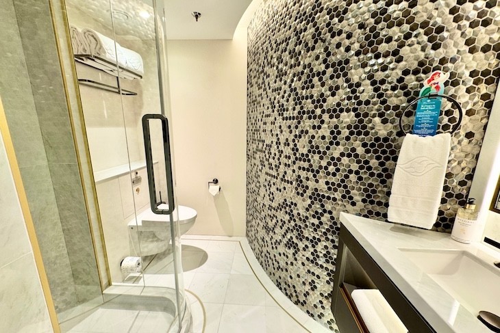 Tomorrow Tower Suite bunk room bath