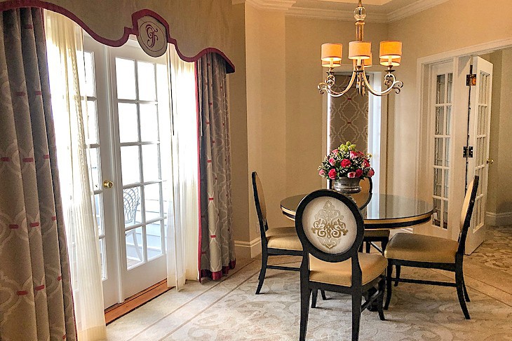 Victorian Suite living area