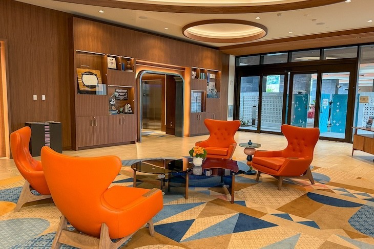 More seating in the lobby area