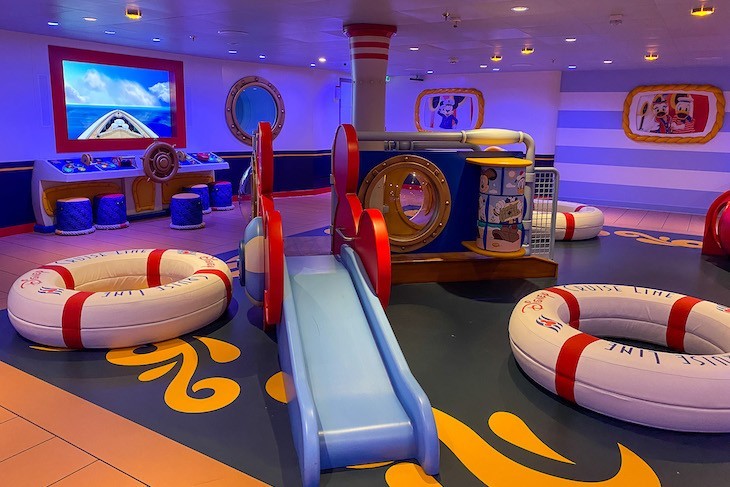 Oceaneer Club's Captain's Deck play area