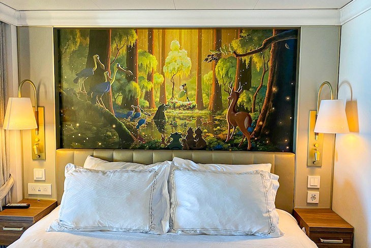 Princess and the Frog-themed Stateroom
