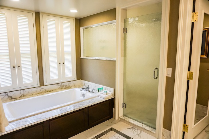 Captain Deck Suite's master bath