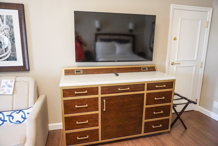 Standard Guest Room bureau