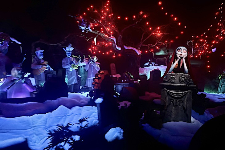 Haunted Mansion Holiday 